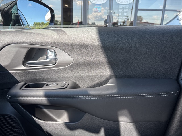 2025 Chrysler Pacifica photo 27
