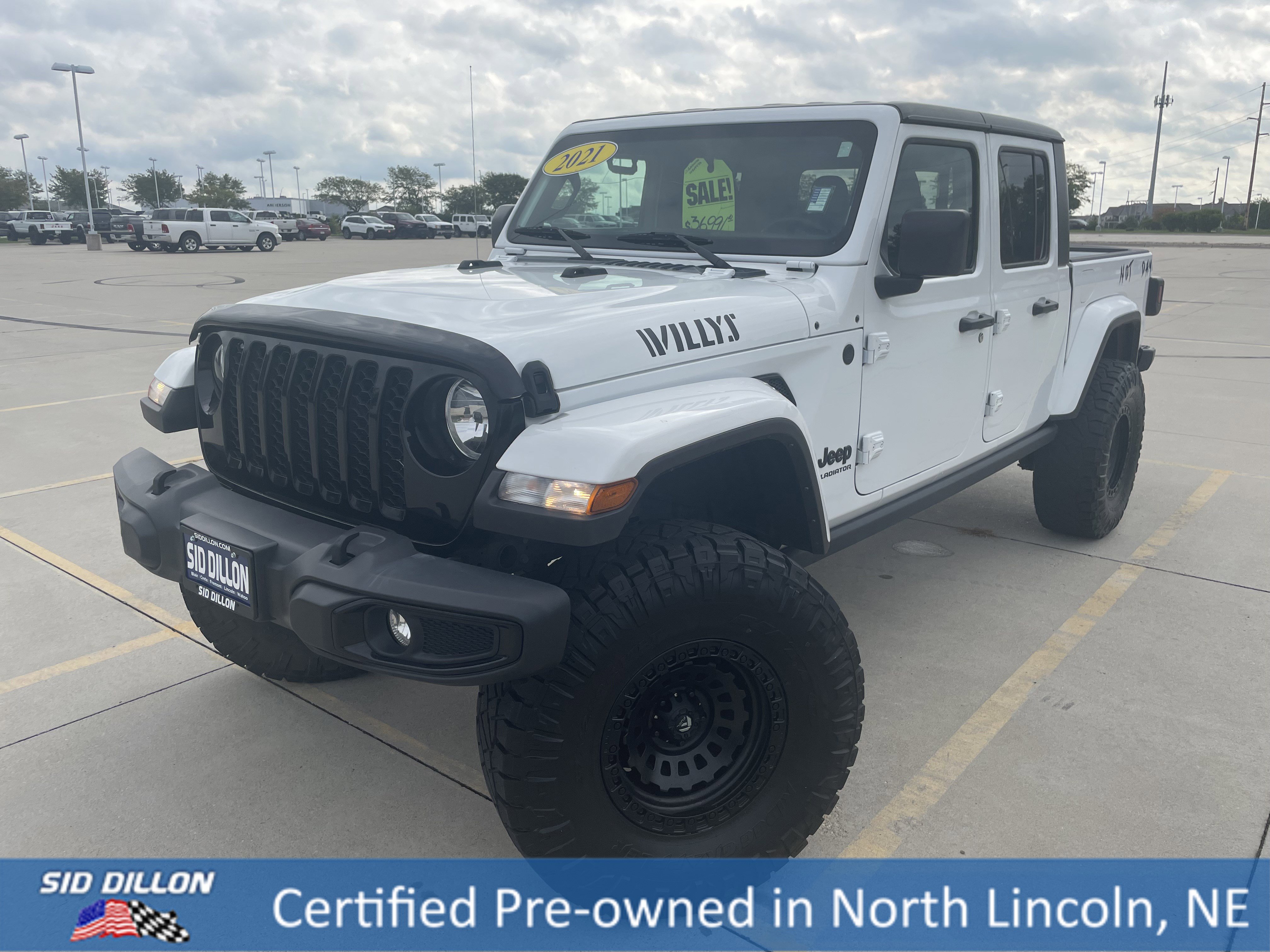 2021 Jeep Gladiator WILLYS's photo