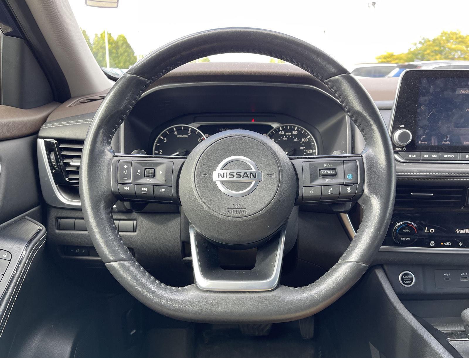 2021 Nissan Rogue SV photo 5