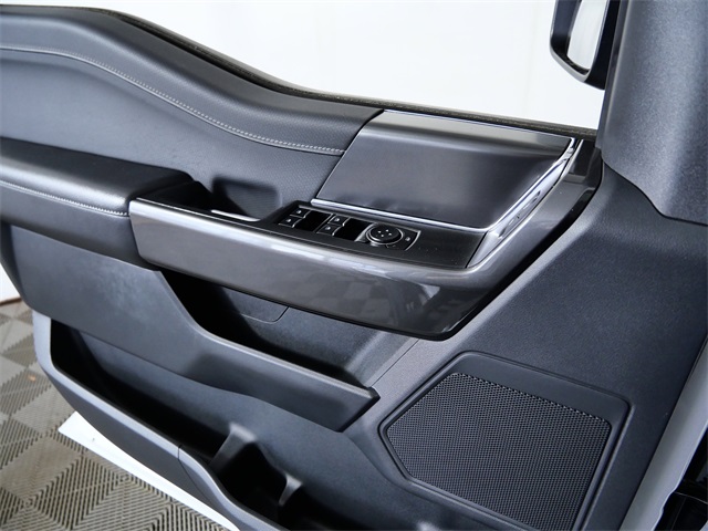 2023 Ford F-150 XLT photo 25