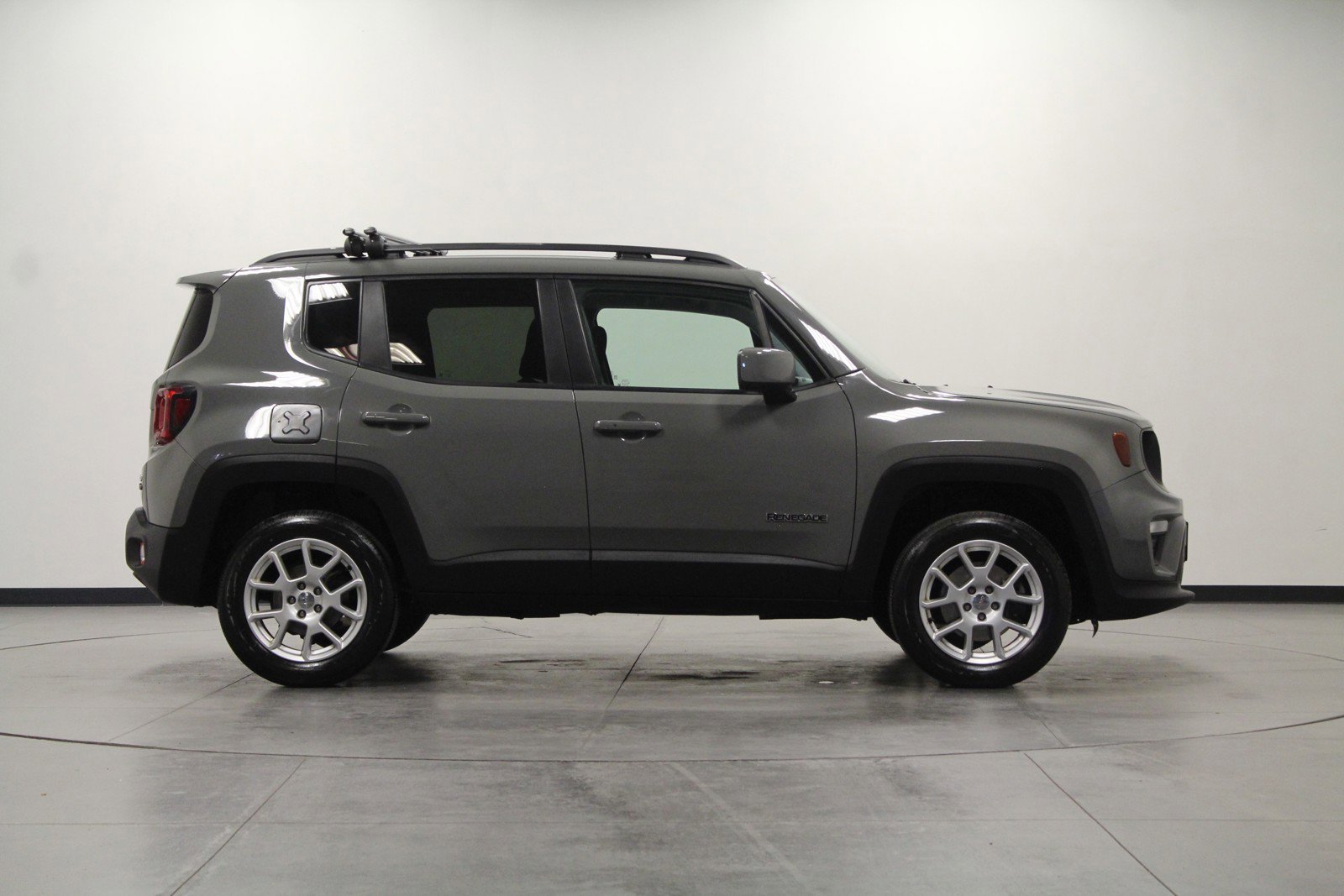 2021 Jeep Renegade Latitude photo 2