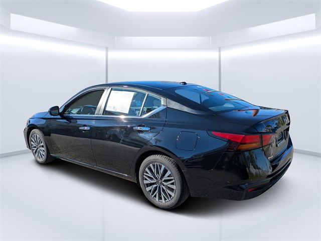 2023 Nissan Altima 2.5 SV photo 4