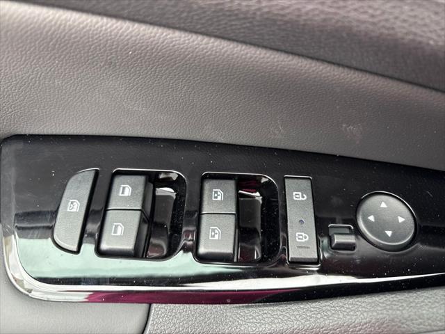 2025 Kia Sportage X-Pro photo 4