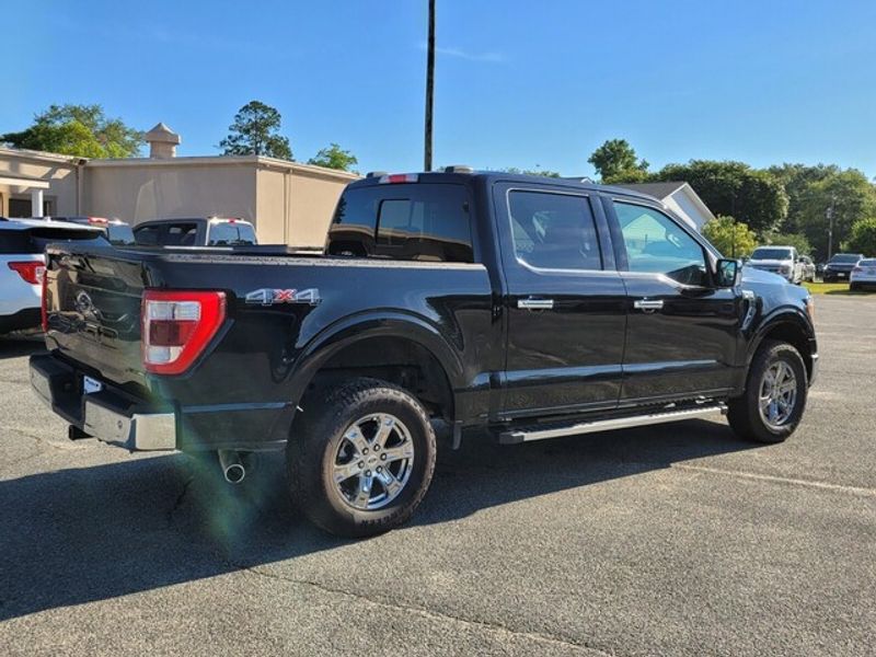 2023 Ford F-150 Lariat photo 12