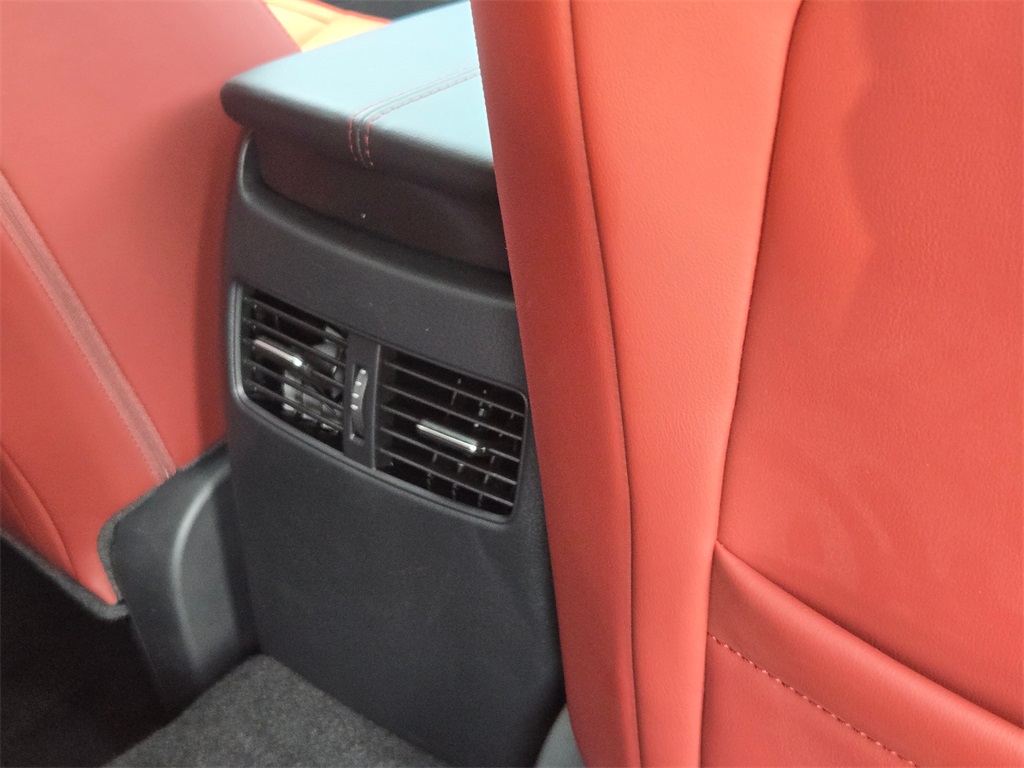 2023 Mazda CX-30 2.5 S Carbon photo 7