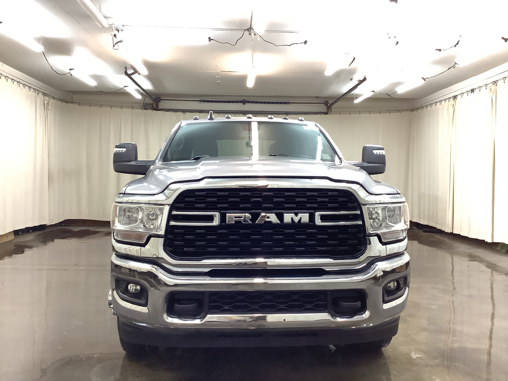 2024 Ram 3500 Big Horn photo 9