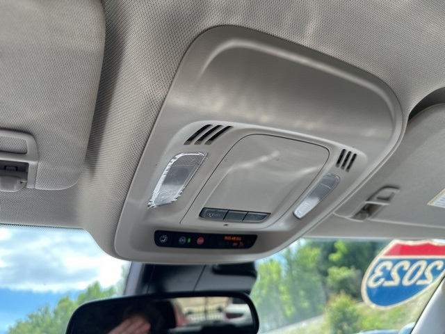 2023 Buick Envision Essence photo 32