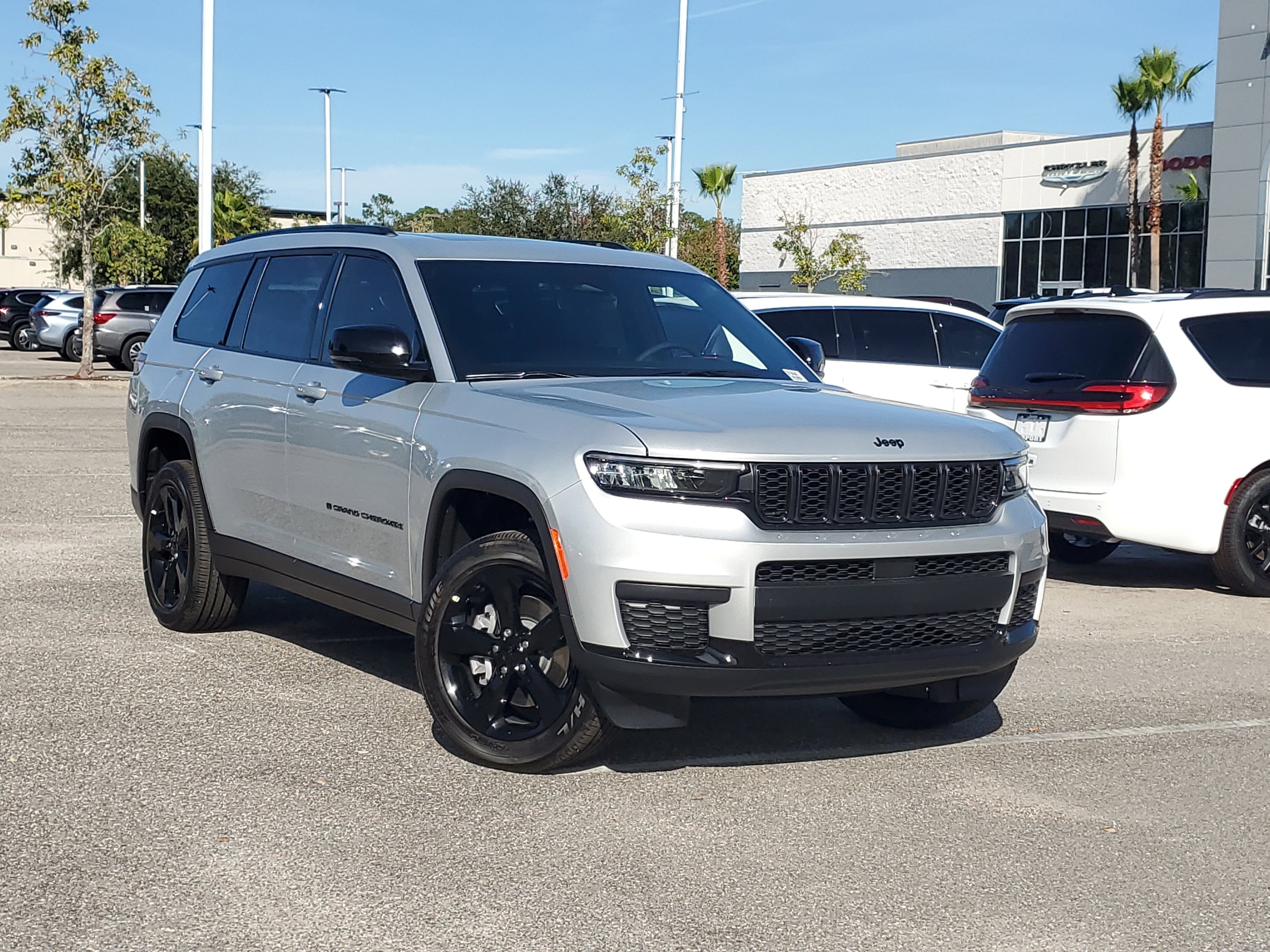 2025 Jeep Grand Cherokee L Altitude's photo
