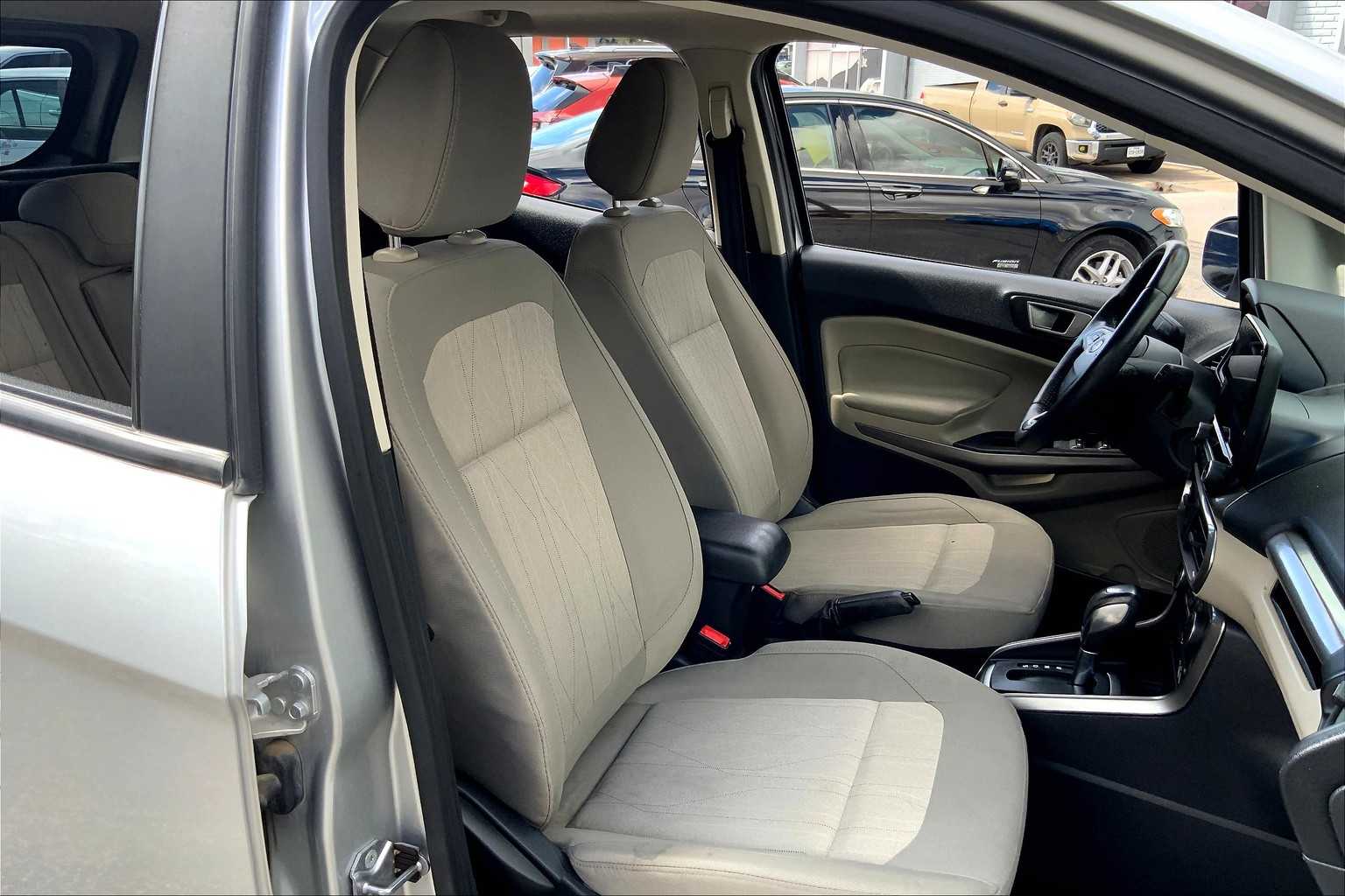 2020 Ford EcoSport SE photo 8