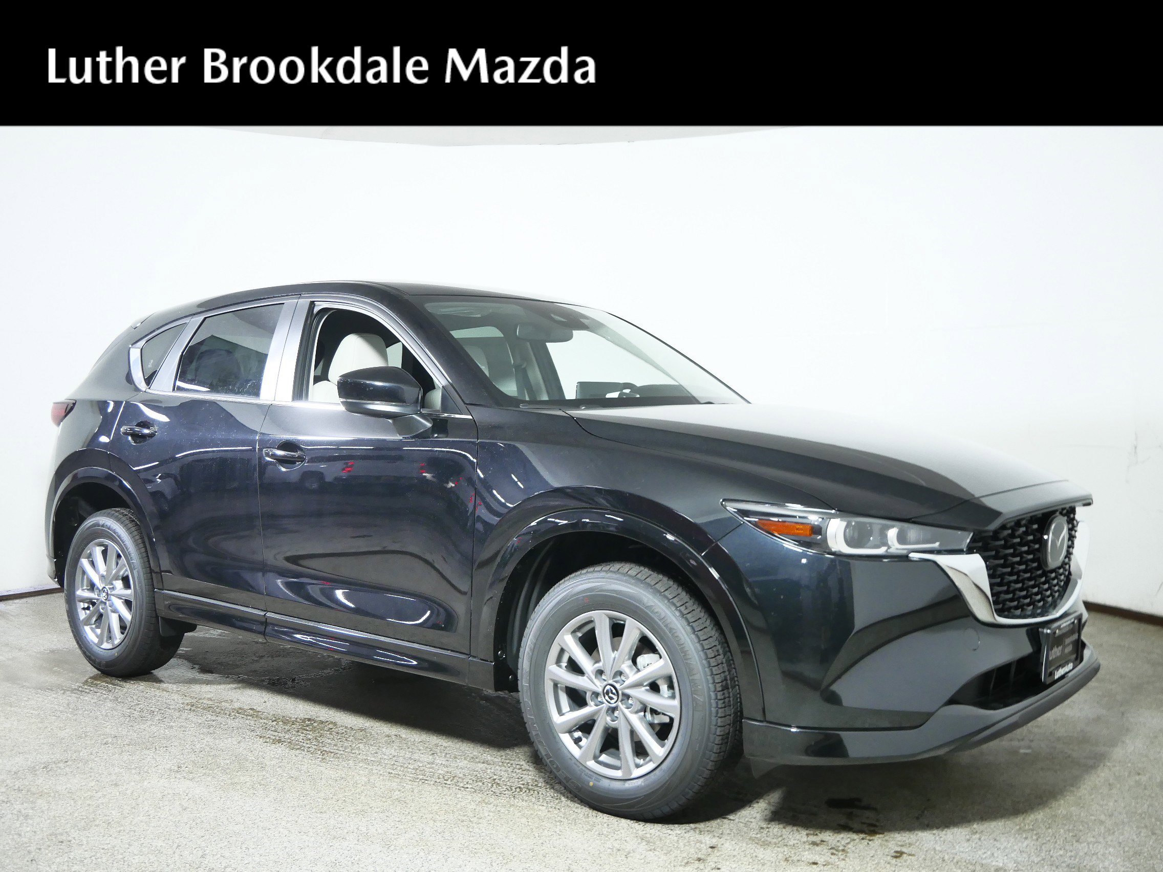 2025 Mazda CX-5 S Preferred package's photo