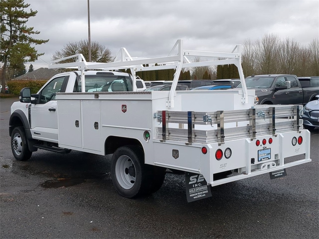 2024 Ford F-550 photo 4