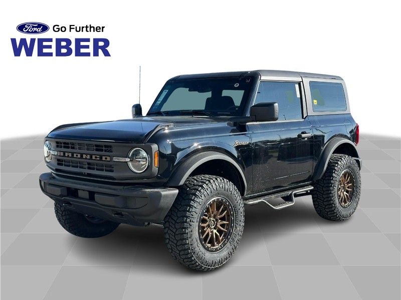 2025 Ford Bronco 2-Door Base's photo