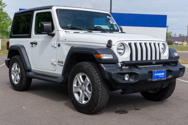 2020 Jeep Wrangler Sport S photo 3