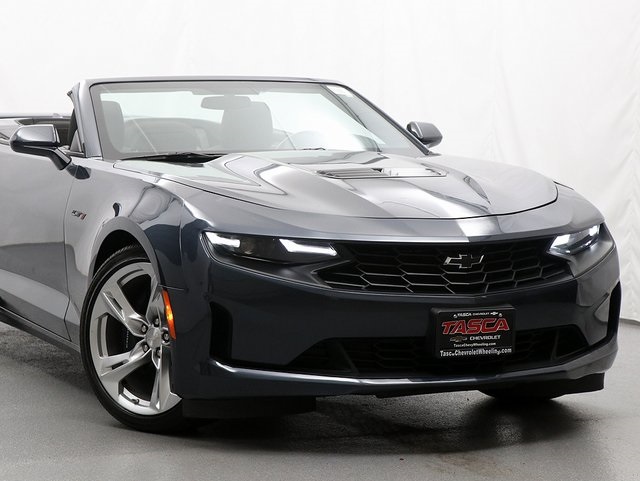 2023 Chevrolet Camaro LT1 photo 2