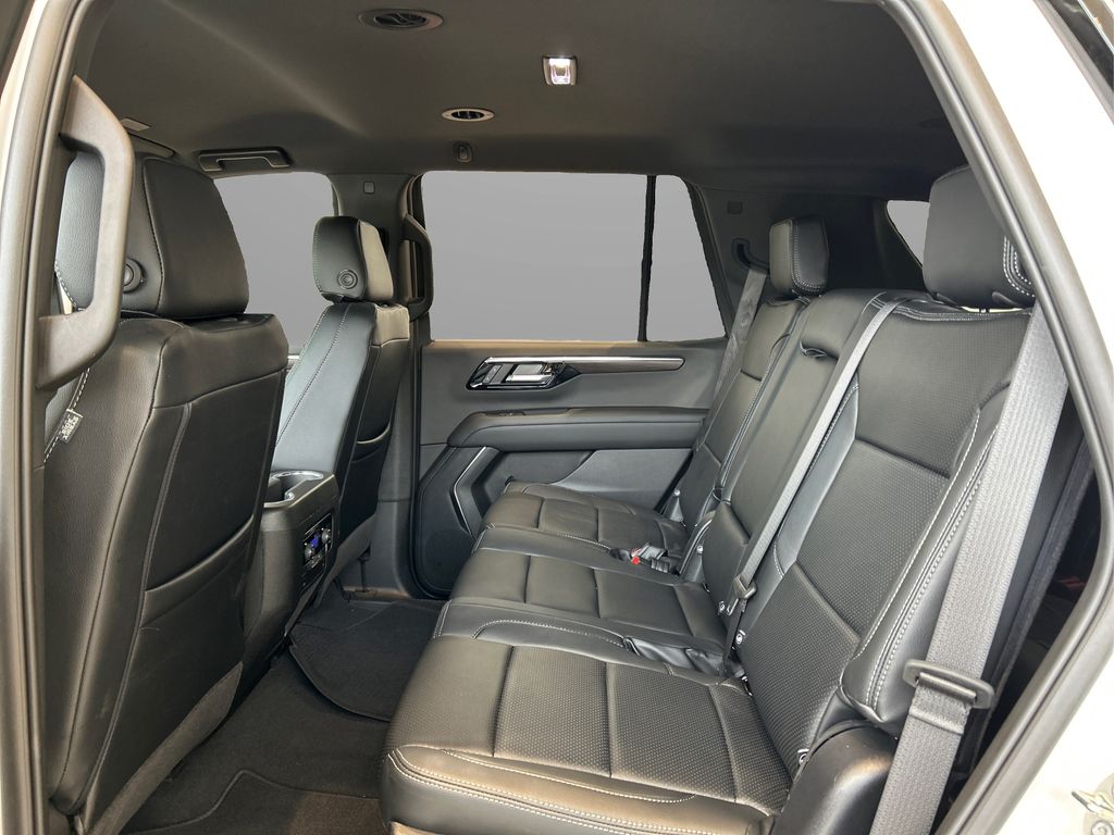 2025 Chevrolet Tahoe LS photo 10