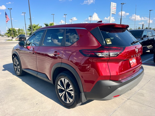 2022 Nissan Rogue SV photo 3
