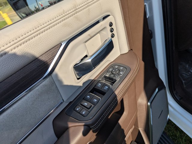 2025 Ram 3500 Laramie photo 12