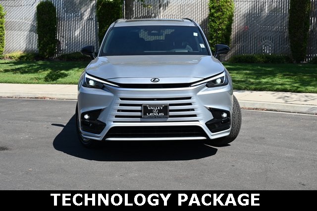 2025 Lexus TX 500h F SPORT Luxury photo 2