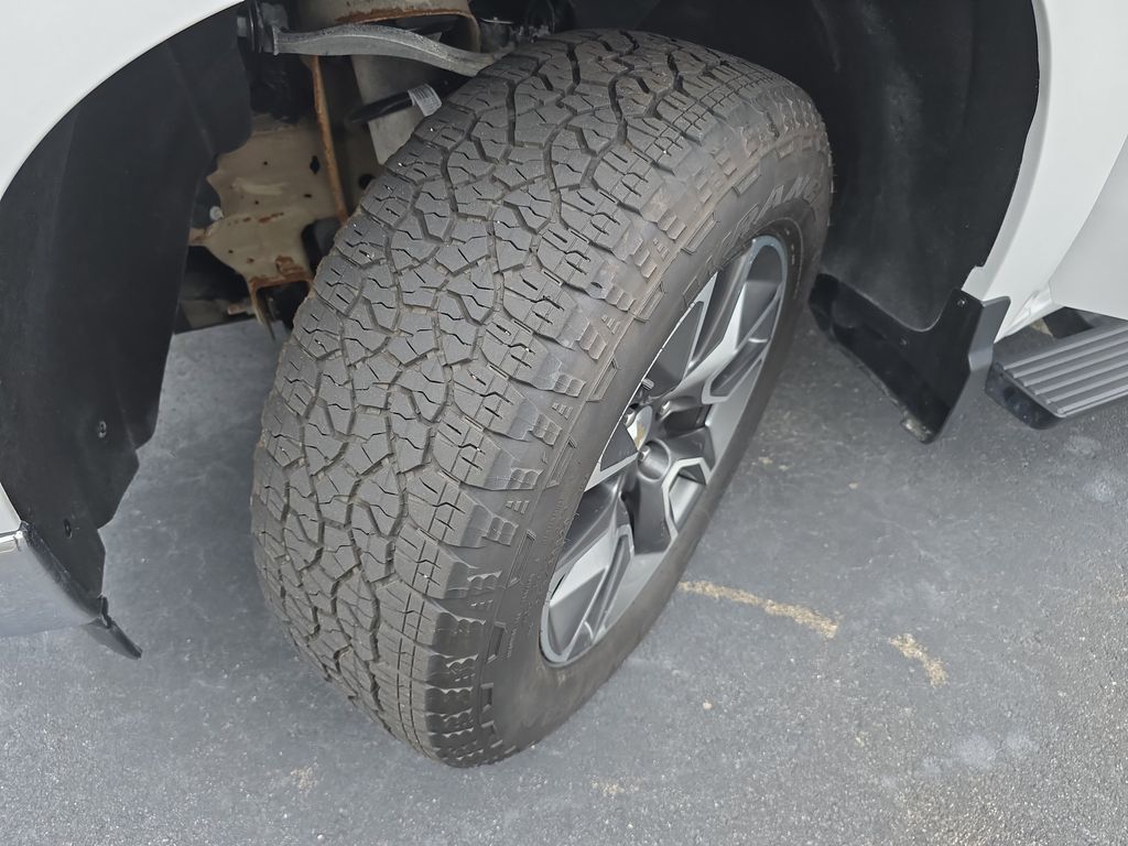 2023 Chevrolet Silverado 1500 LT photo 28