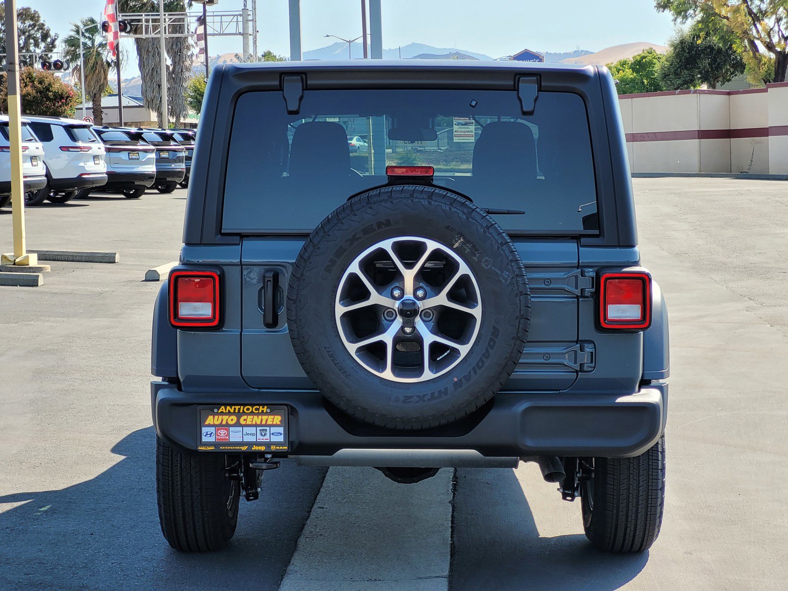 2025 Jeep Wrangler Sport S photo 4