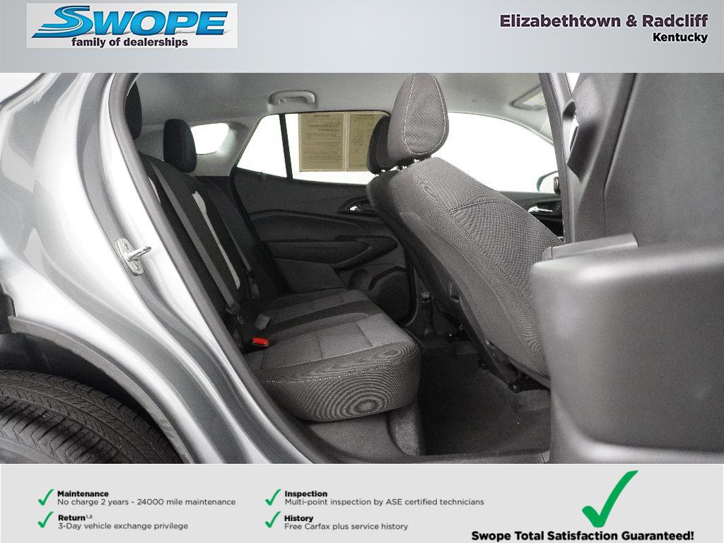2024 Chevrolet Trax LS photo 4