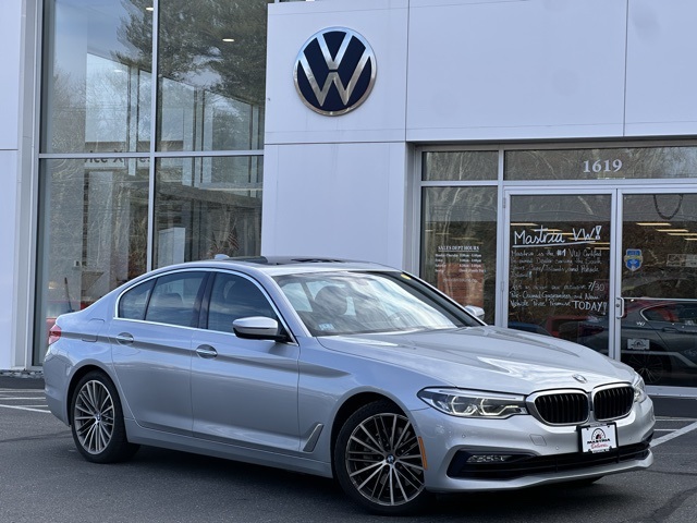 2017 BMW 5 Series 540i's photo