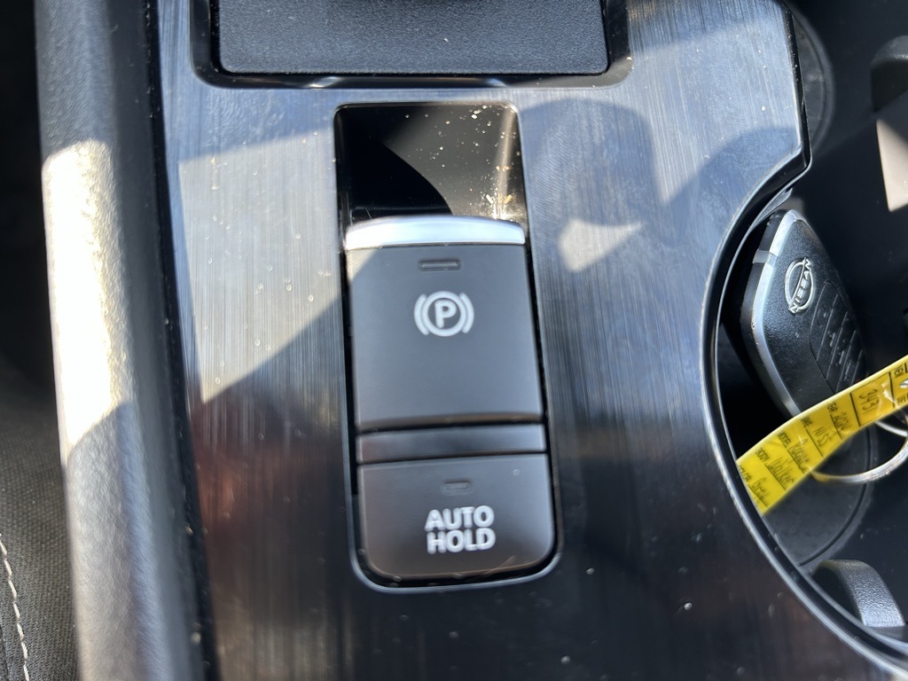 2024 Nissan Rogue SV photo 23