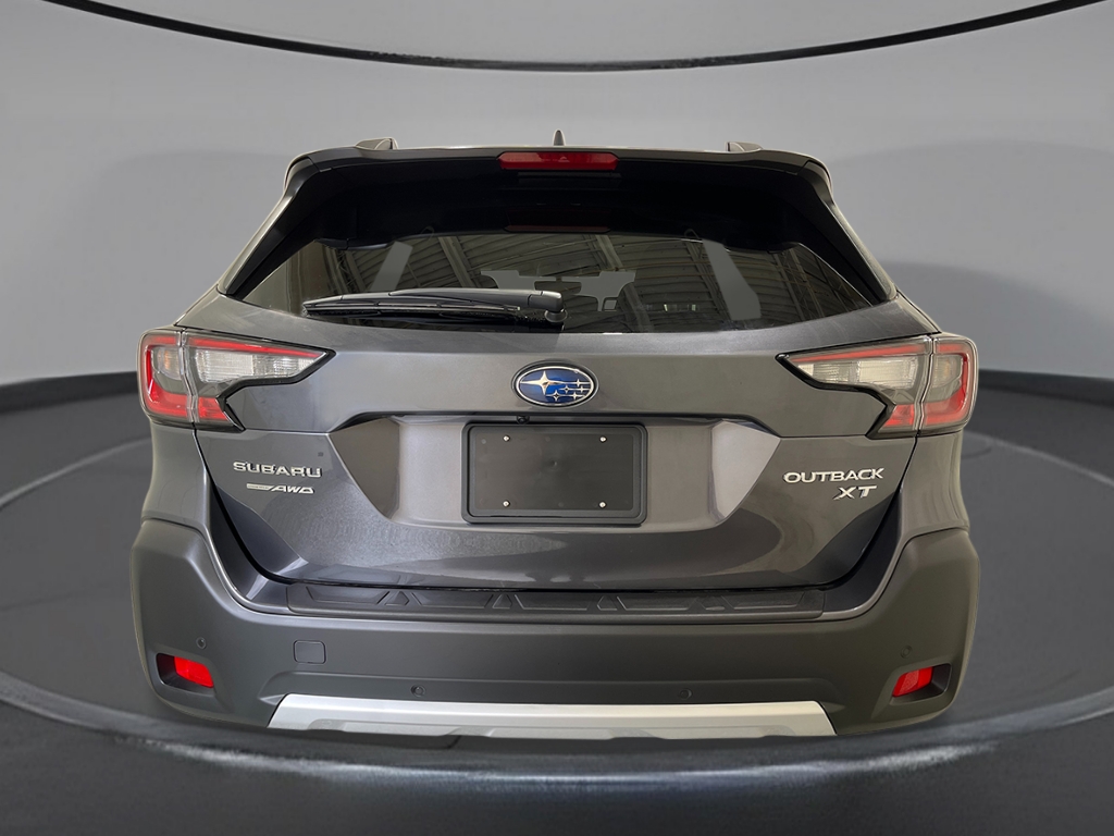 2025 Subaru Outback Limited XT photo 4
