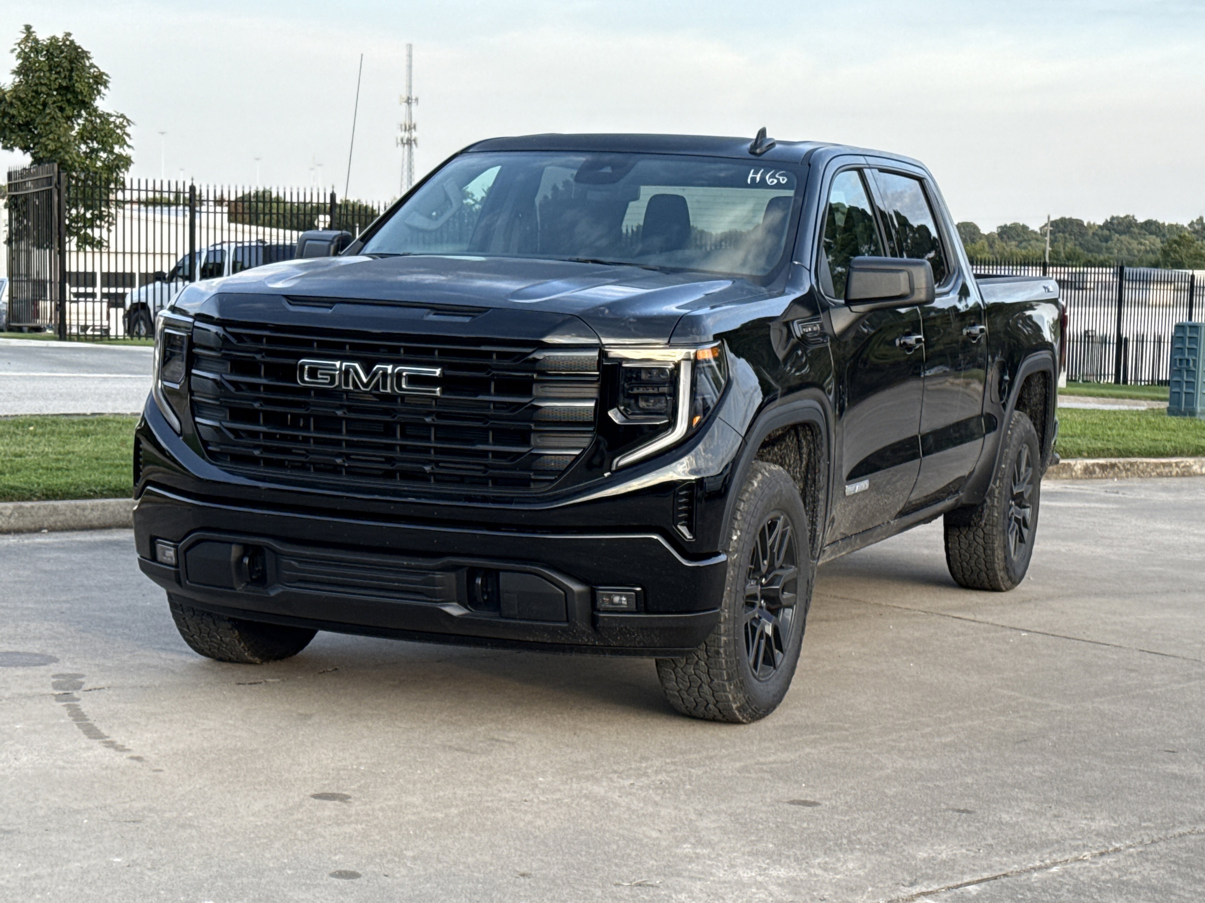 2026 Gmc Sierra 1500 Elevation photo 3