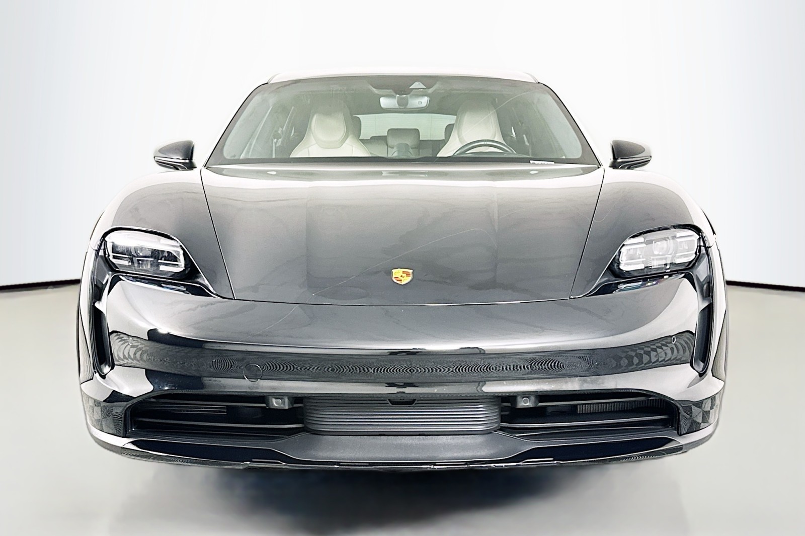 2022 Porsche Taycan 4 Cross Turismo photo 2