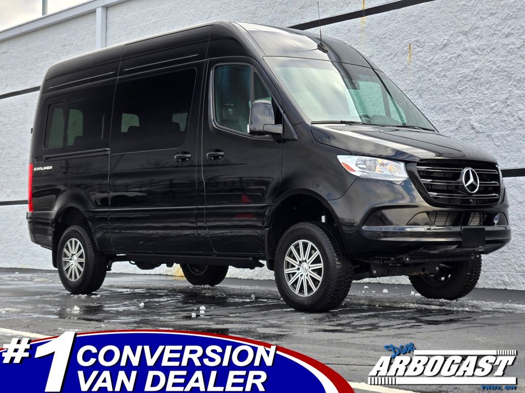 2024 Mercedes-Benz Sprinter Cargo Van Base's photo