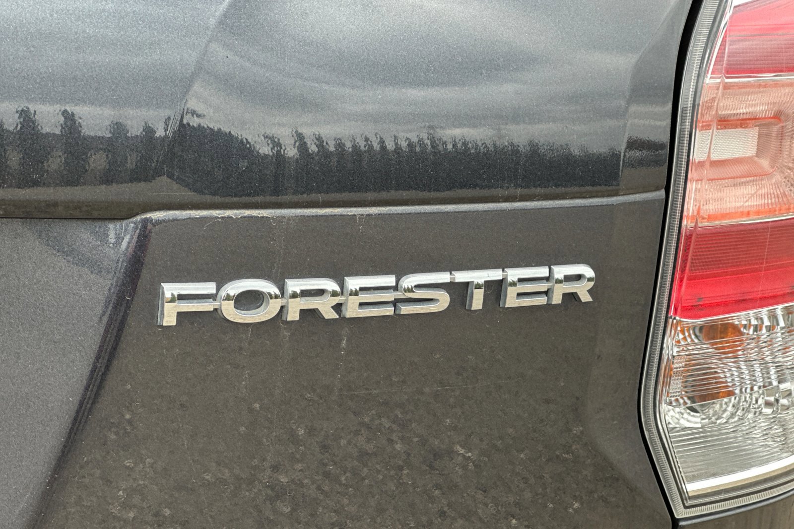 2018 Subaru Forester Limited photo 4