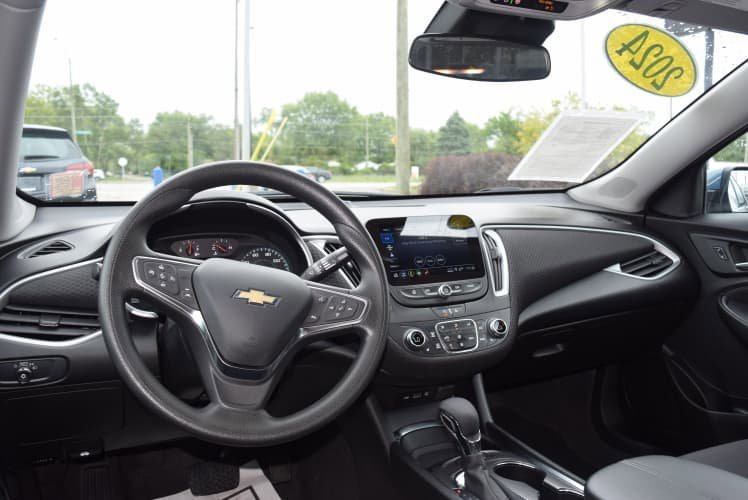 2024 Chevrolet Malibu 1LT photo 11