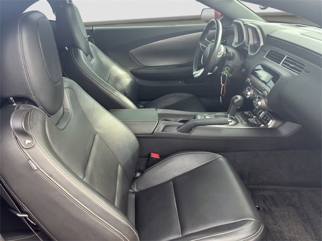 2011 Chevrolet Camaro 2LT photo 15
