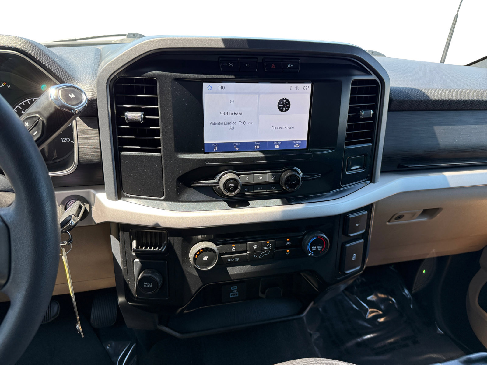 2023 Ford F-150 XLT photo 12