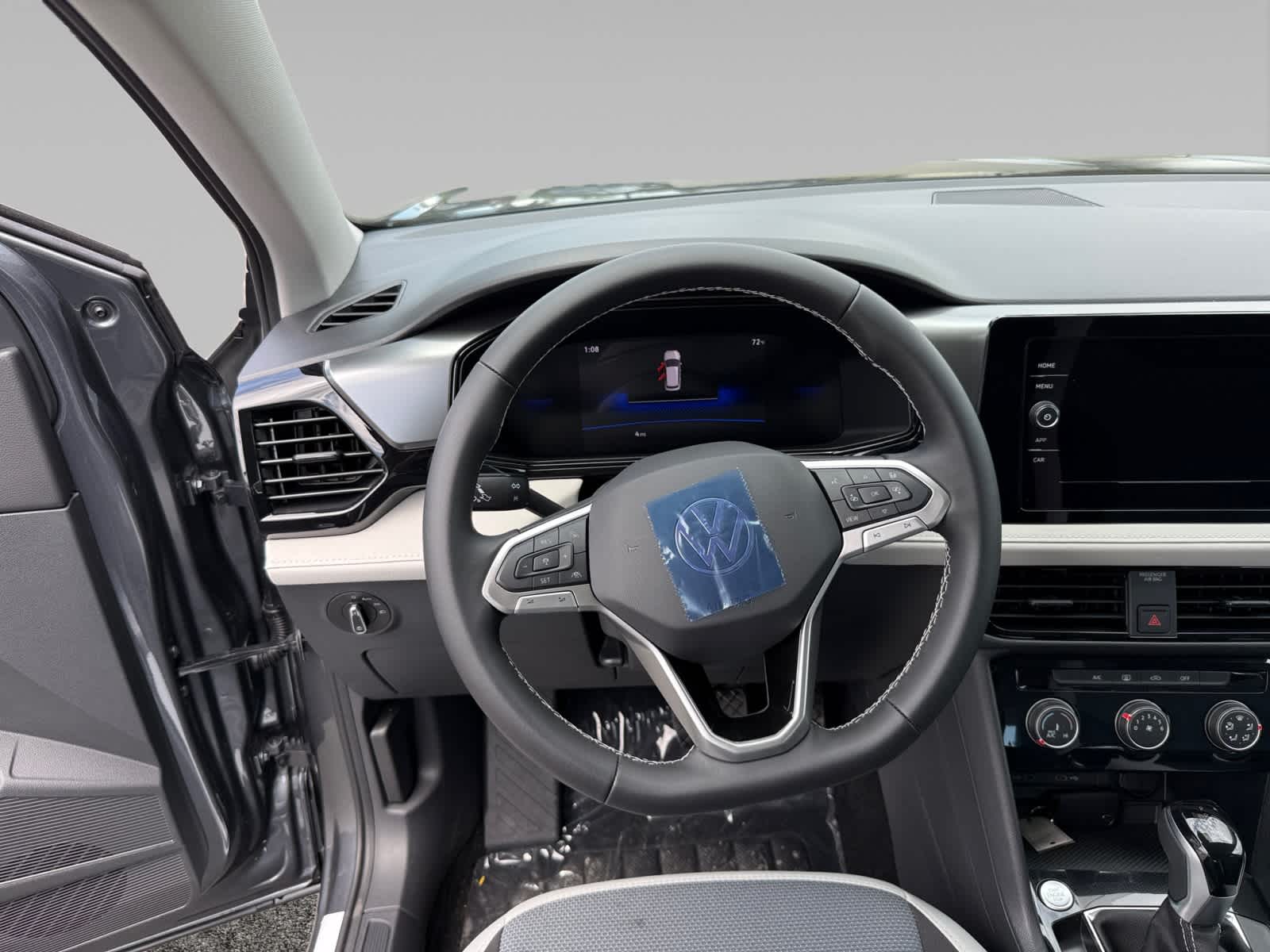 2025 Volkswagen Taos S photo 12