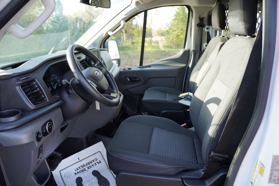 2023 Ford Transit photo 4