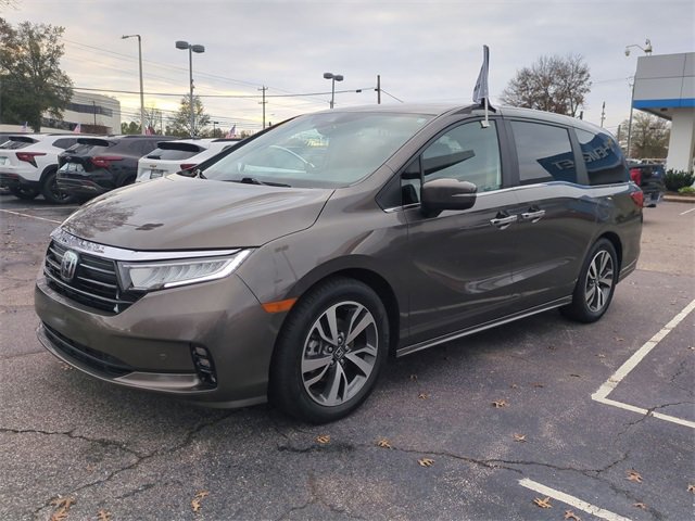 2023 Honda Odyssey Touring's photo