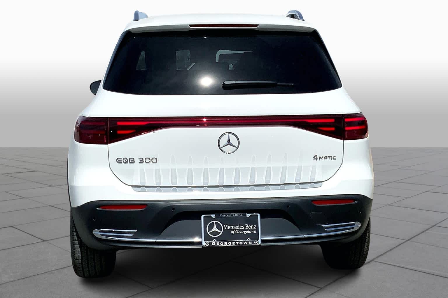 2025 Mercedes Benz EQB 300 4MATIC photo 5