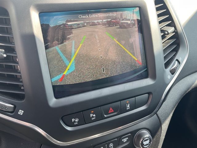 2023 Jeep Cherokee Altitude photo 18