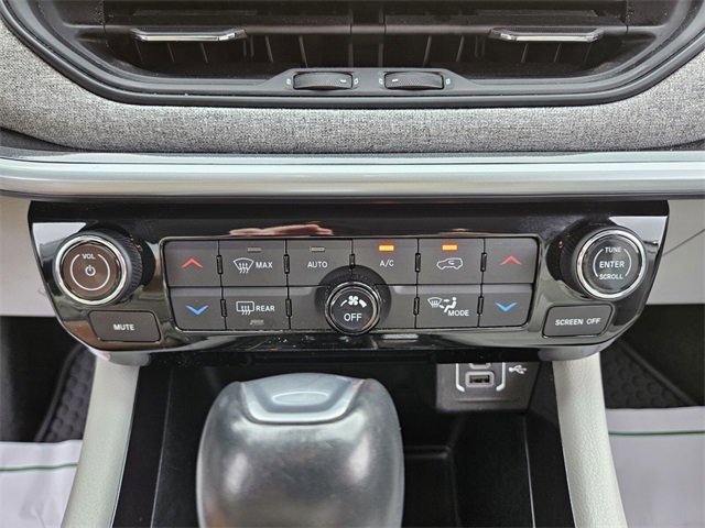2022 Jeep Compass Latitude photo 23