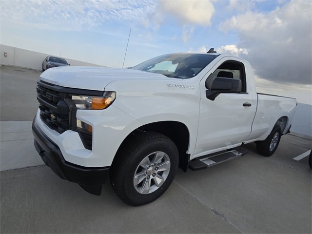 2025 Chevrolet Silverado 1500 photo 4