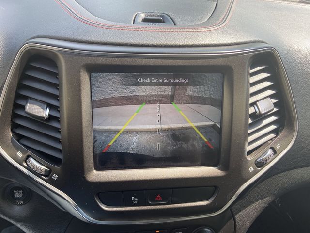 Image of Pre-Owned 2019 Jeep Cherokee Trailhawk