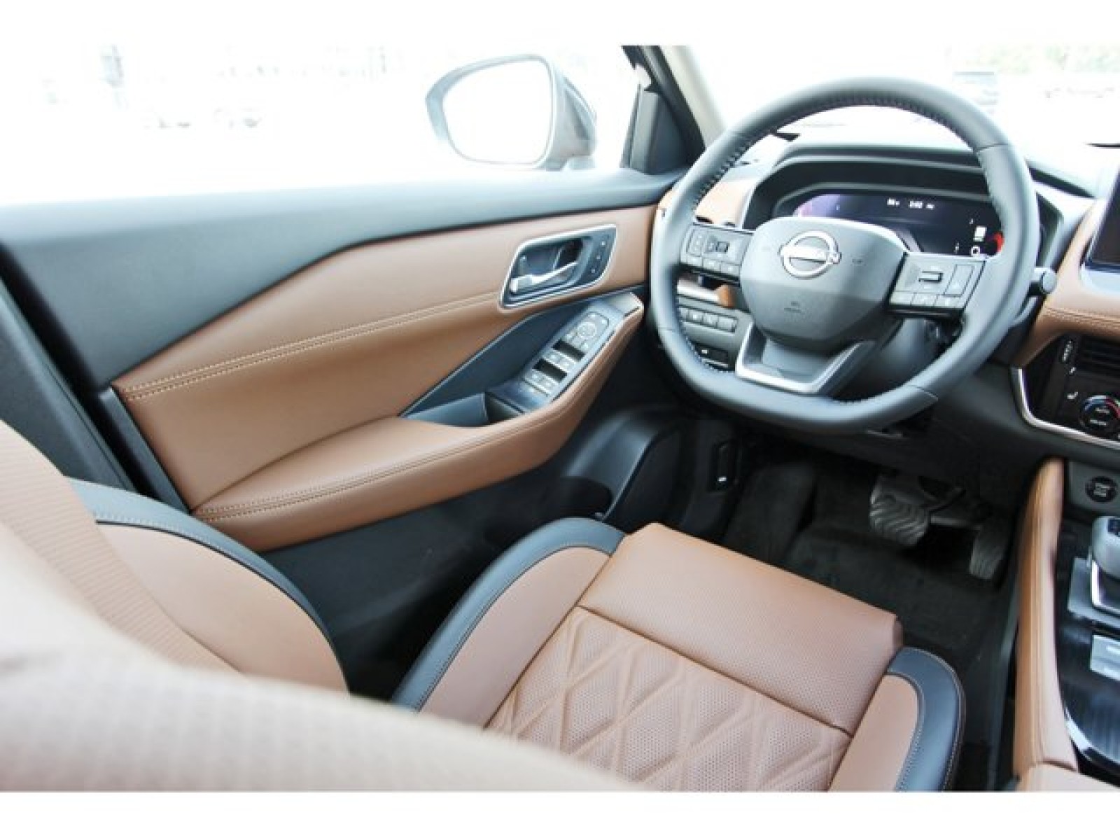 2026 Nissan Rogue Platinum Black at Robbins Nissan