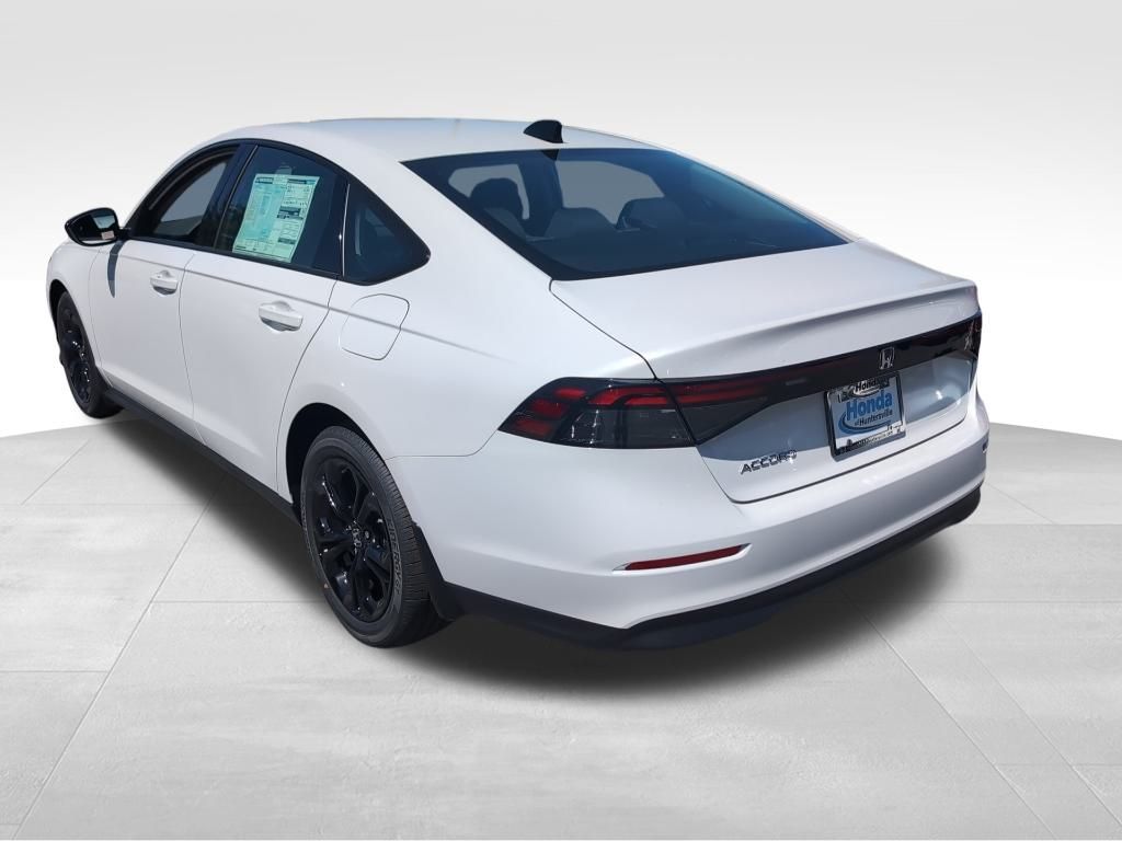 2025 Honda Accord 1.5T SE photo 4