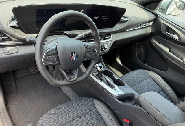 2025 Buick Envista Preferred photo 10
