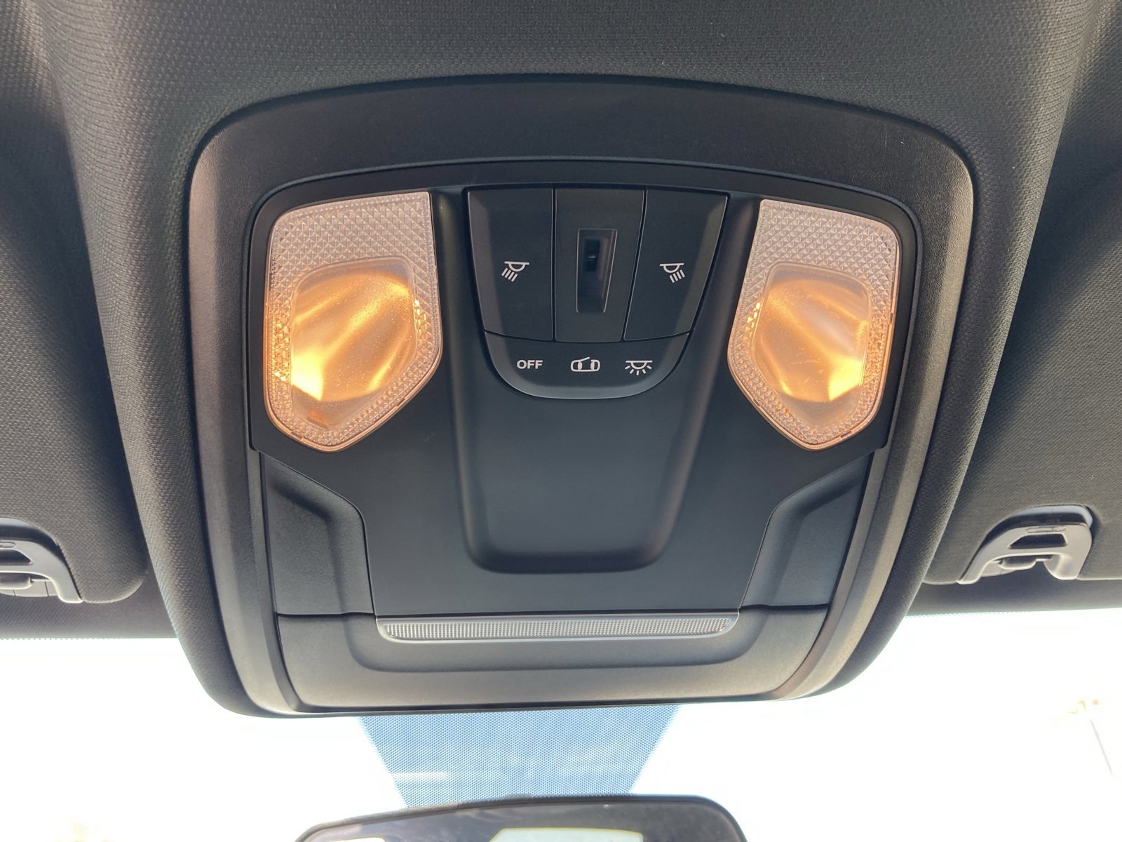 2021 Ram 1500 photo 19