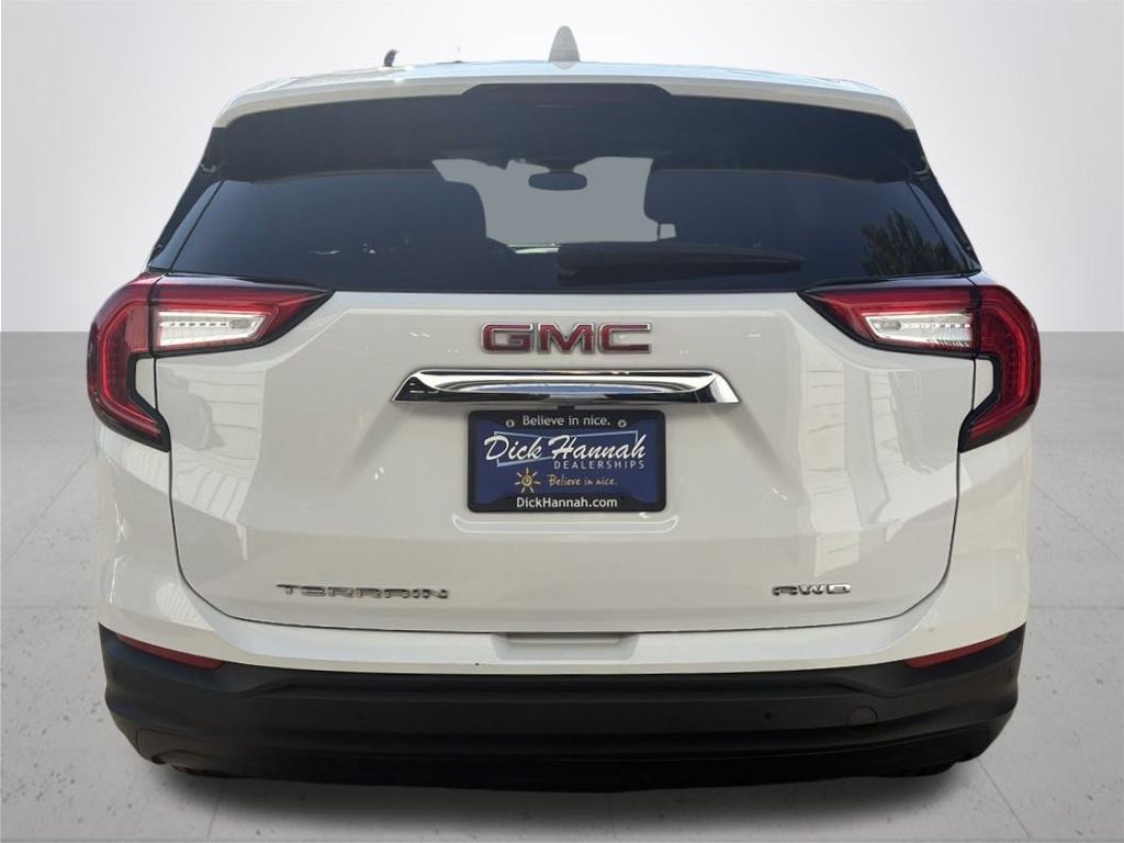 2022 Gmc Terrain SLE photo 8