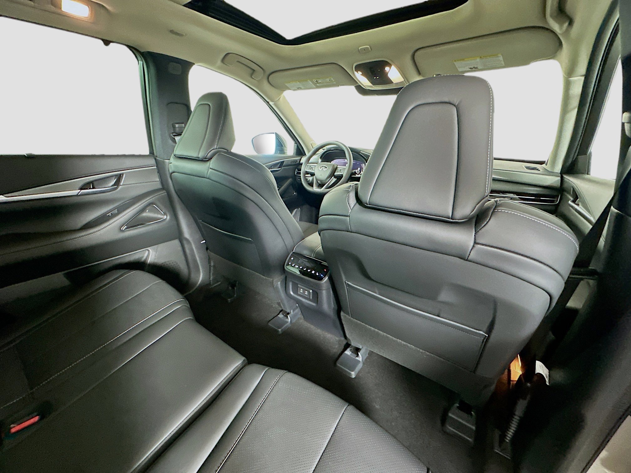2026 Infiniti QX60 Luxe photo 19