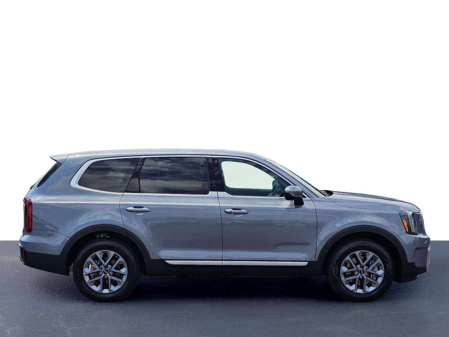 2025 Kia Telluride LX photo 6